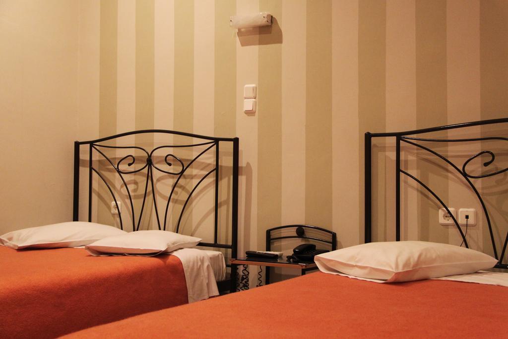 Athinaikon Hotel 1 *