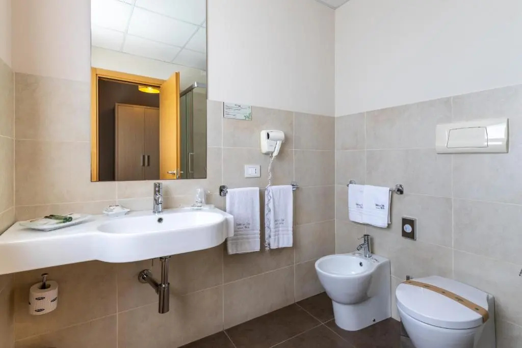 Standard Double room (full double bed)