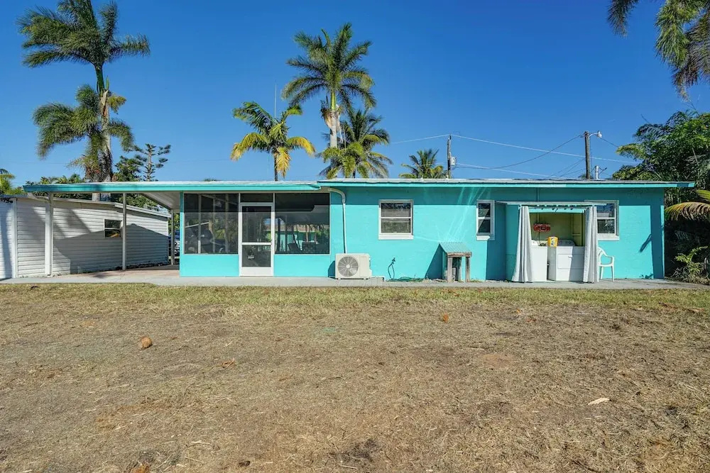 1 Mi to Boat Ramp: Bokeelia Home w/ Screened Patio