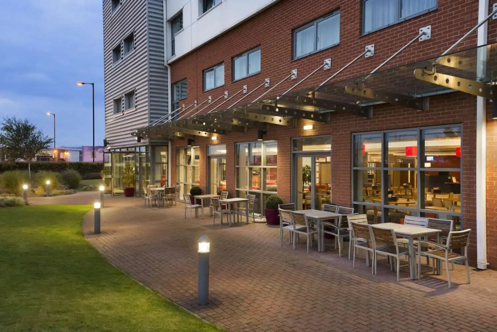 Ramada Encore by Wyndham Doncaster Airport - Général