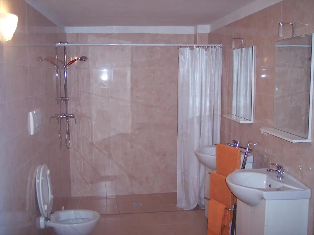 Deluxe Double room full double bed
