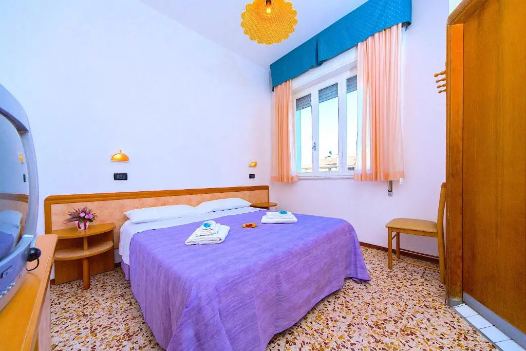 Comfort Double room (full double bed)