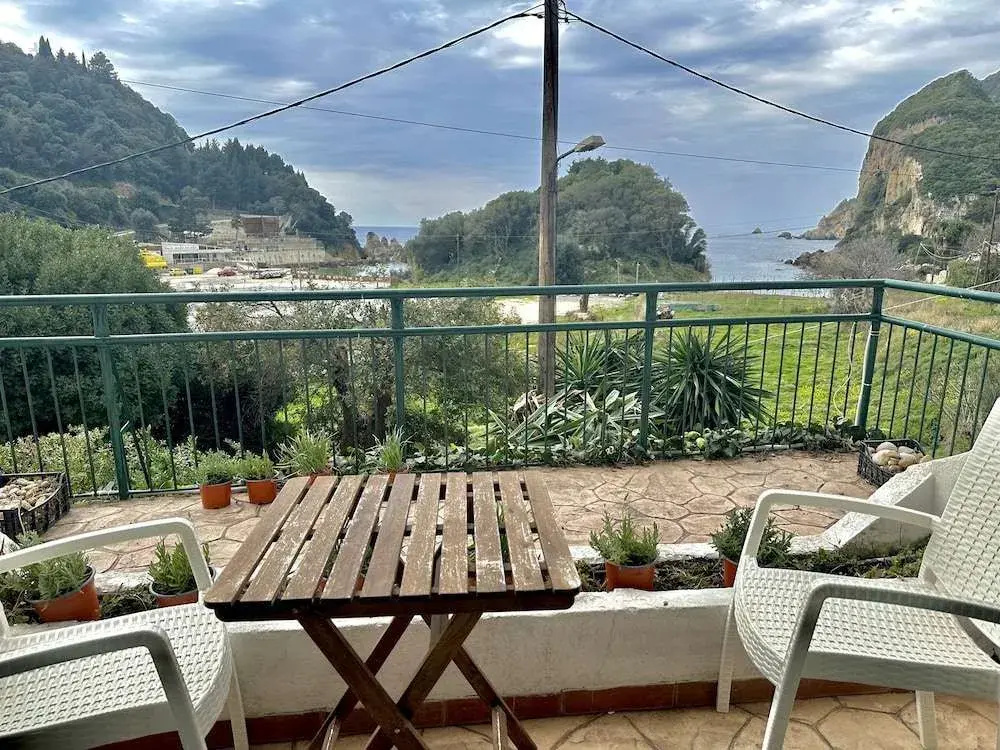 Balcony & Terrace