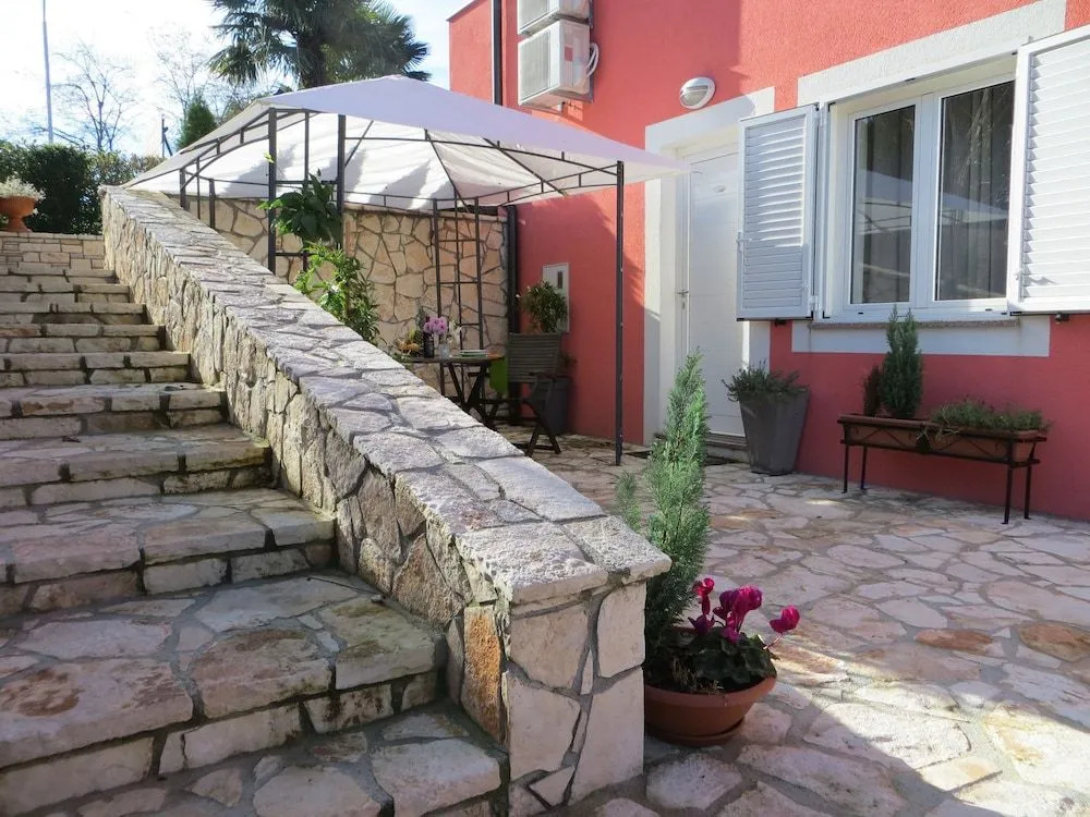 Guesthouse F&R