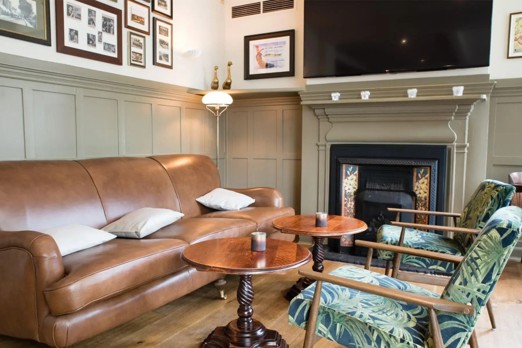 The Fox & Goose Hotel — фото