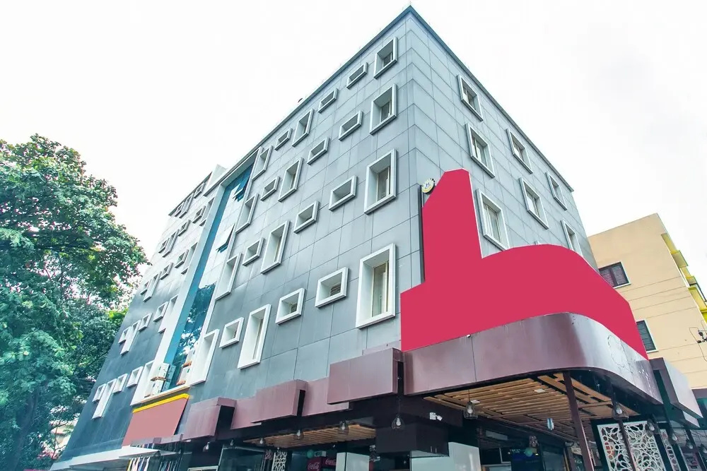 OYO 5641 Hotel Corporate Park Inn