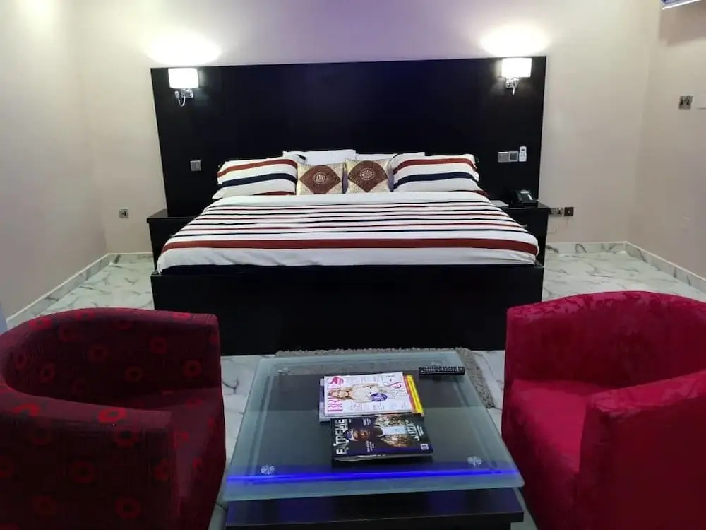 Number 95 Suites - Chambres