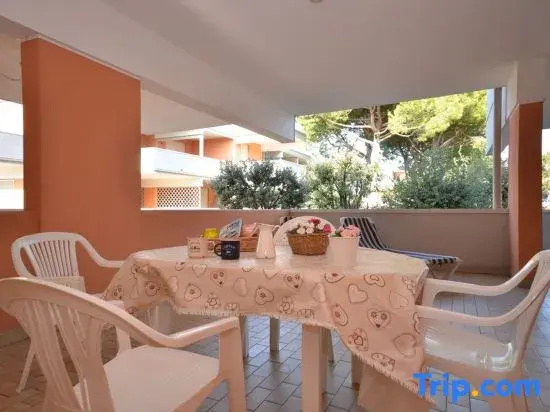 Charming House with Pool Access