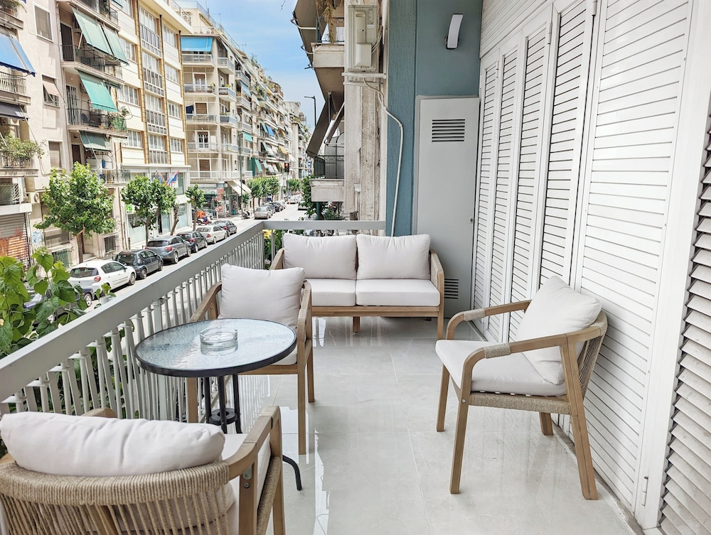 Victoria Grand Palace Apartments