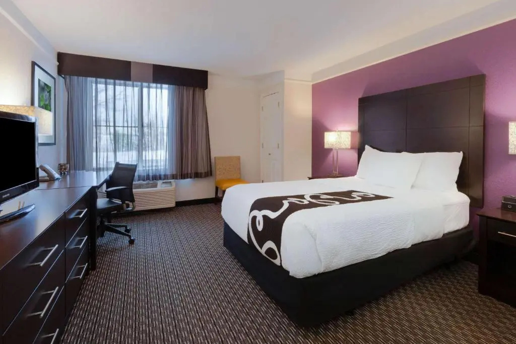 La Quinta Inn & Suites by Wyndham Detroit Utica - Chambres