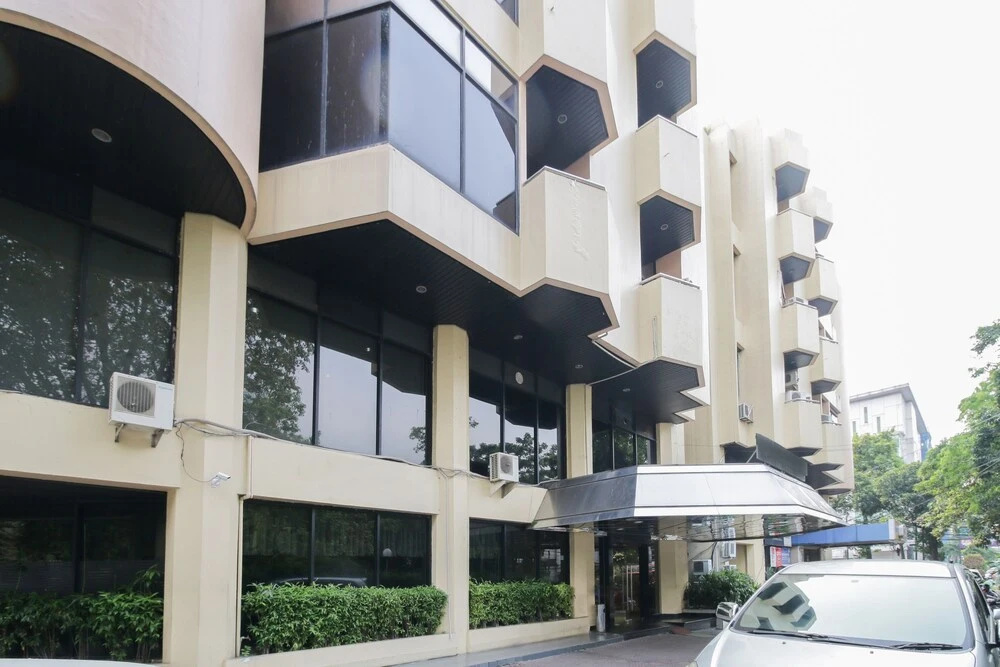 Airy Blok M Melawai Sepuluh 19 Jakarta