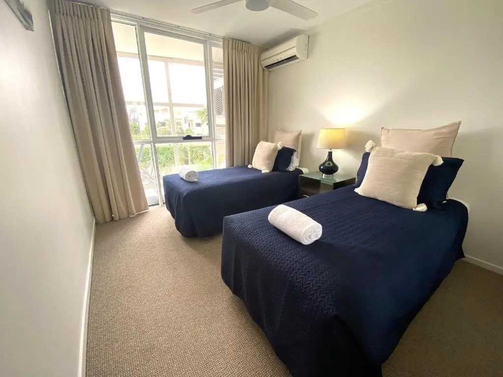 3 Bedrooms Apartment