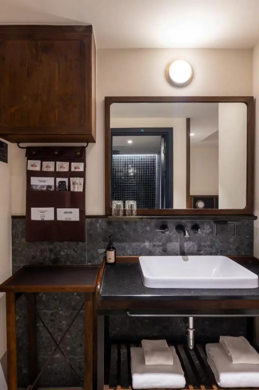 Deluxe Double room with balcony (twin beds)