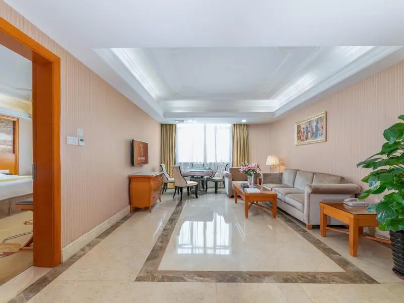 Vienna International Hotel Guigang Hecheng Road Branch - Chambres