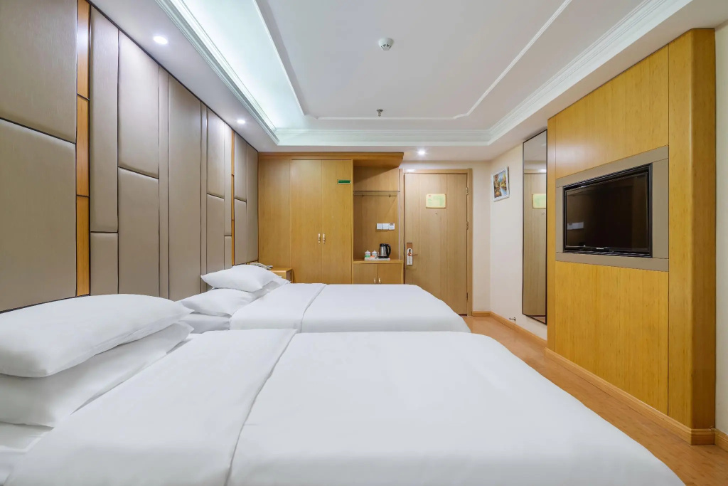 Отель Vienna Hotel (Beijing Shijingshan Wanda Bajiao Amusement Park Metro Station Branch) в Пекине