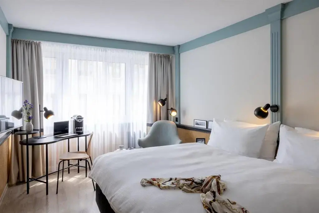 Standard Double room (full double bed)