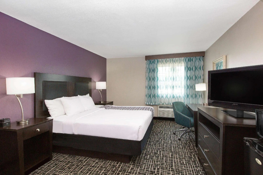 La Quinta Inn & Suites by Wyndham Blue Springs - Chambres