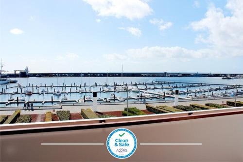 Beach & Waterfront