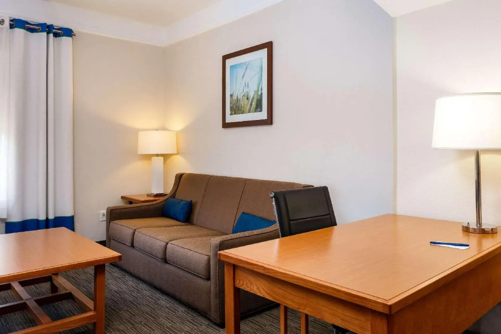 Spark by Hilton Savannah Airport - Général