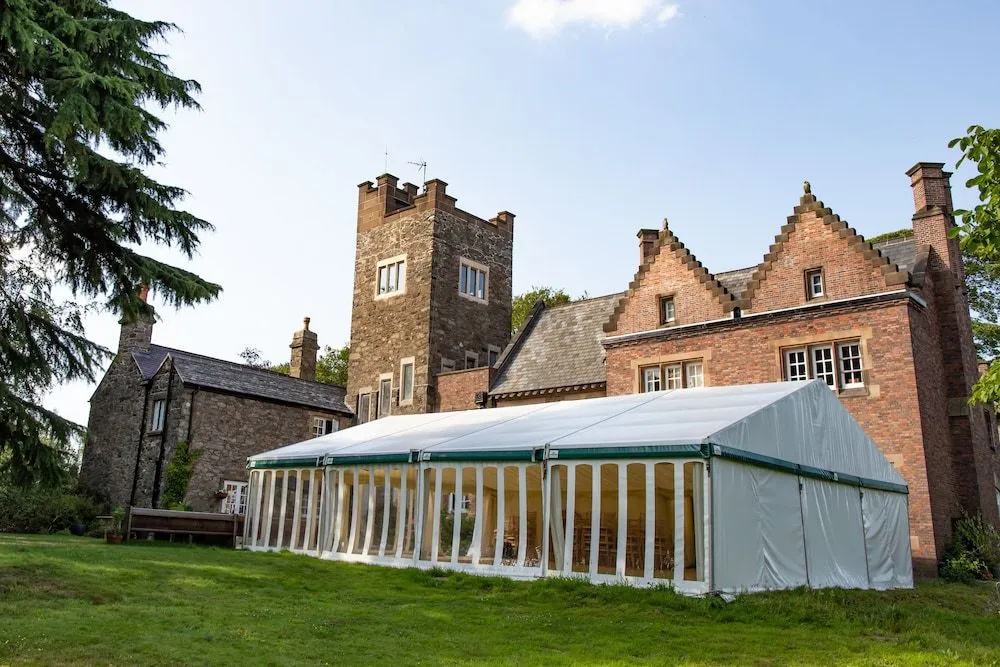 Abbots Oak Manor