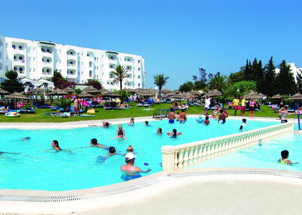 Hotel photo 12