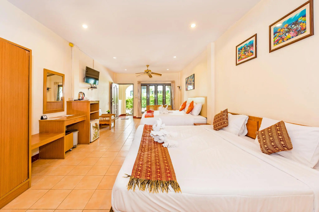Deluxe Triple room