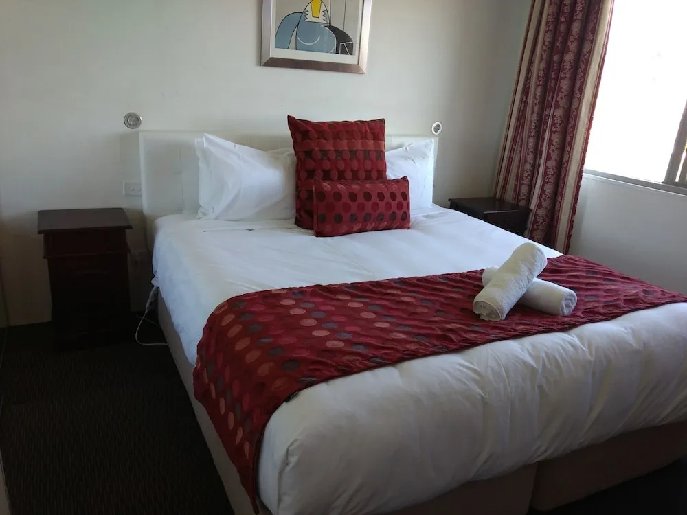 3 Bedrooms Apartment beachfront