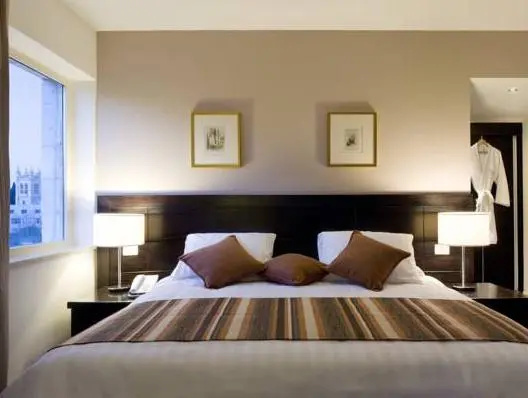 Premium room