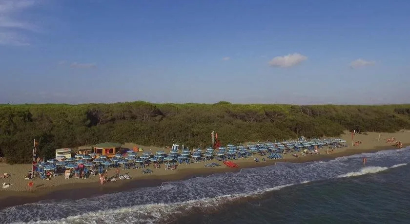 Beach & Waterfront