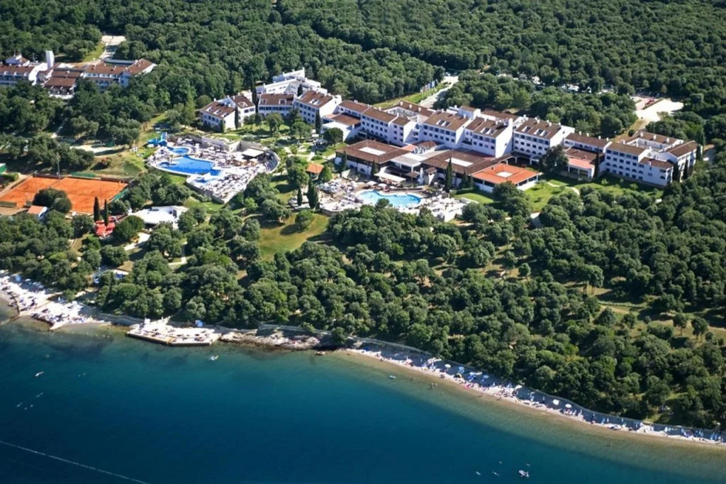 Beach & Waterfront