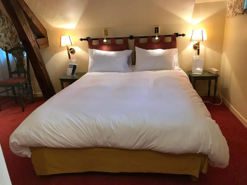Voir la photo 2 — Hotel Le Cheval Blanc
