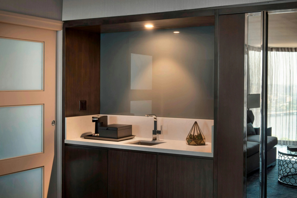 Boston Marriott Cambridge — 5