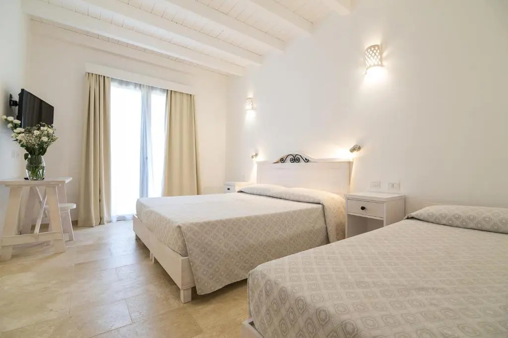 Standard Triple room with balcony