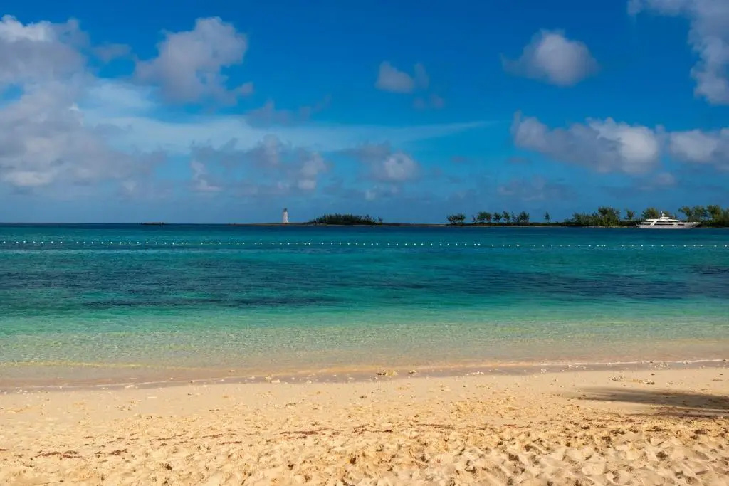Courtyard by Marriott Nassau Downtown/Junkanoo Beach - Chambres
