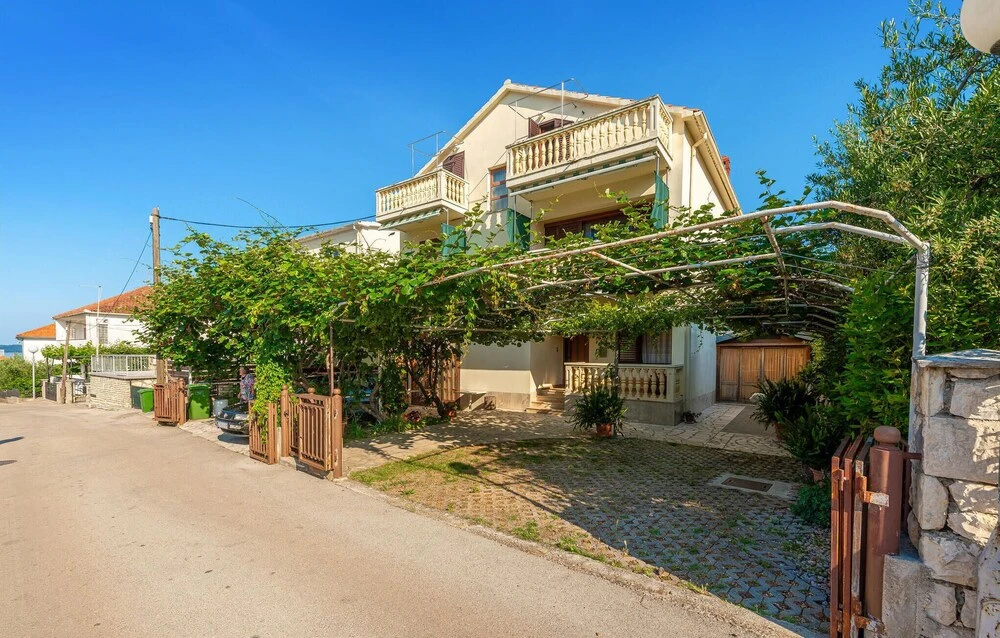 Beautiful Apartment in Zadar With 2 Bedrooms and Wifi