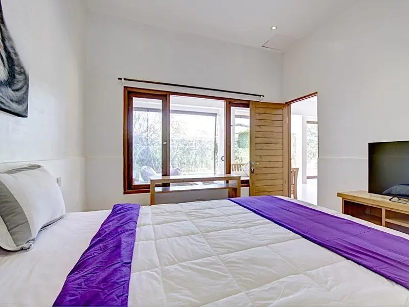 2 Bedrooms Villa