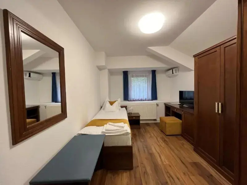 Bassiana Hotel - Chambres