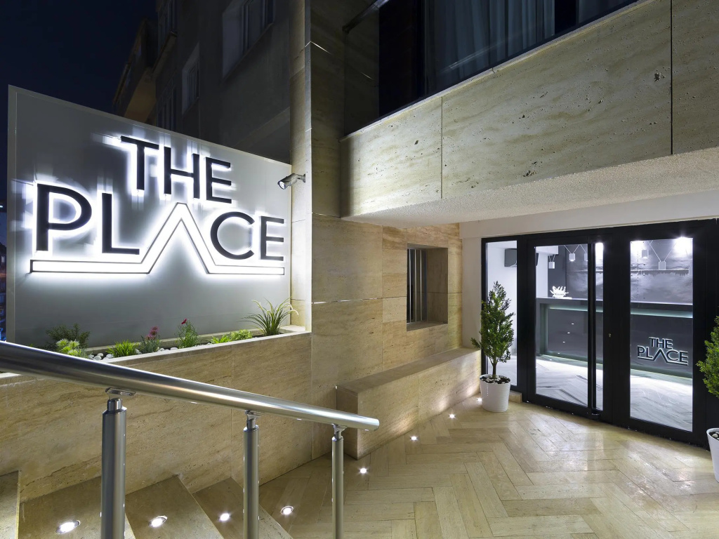 The Place Hotel — фото