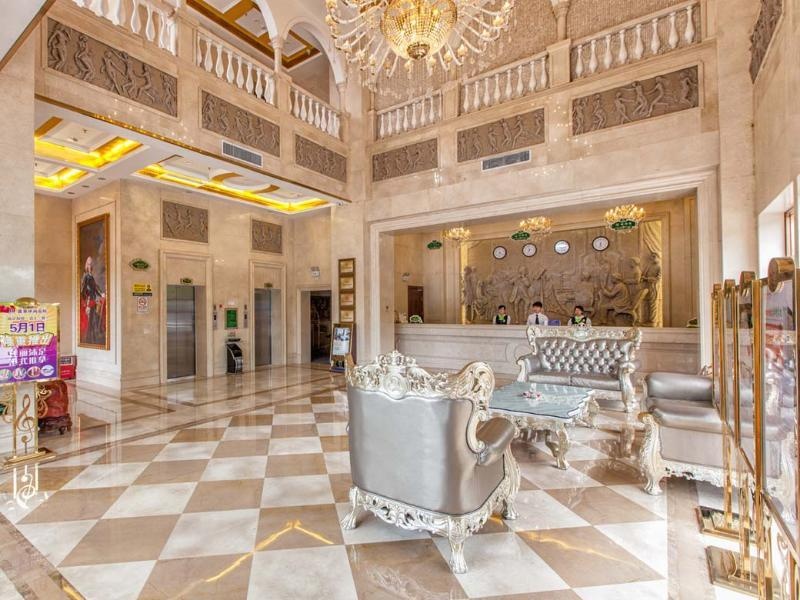 Lobby & Reception