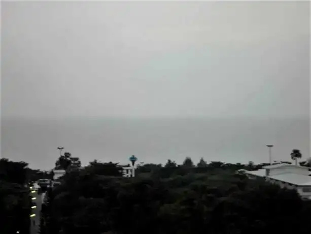 Sea View Beach Condo Jomtien Pattaya Large Pool