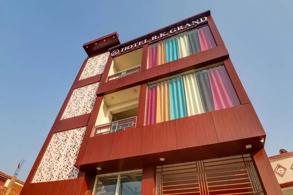 Hotel RK Grand by OYO Rooms