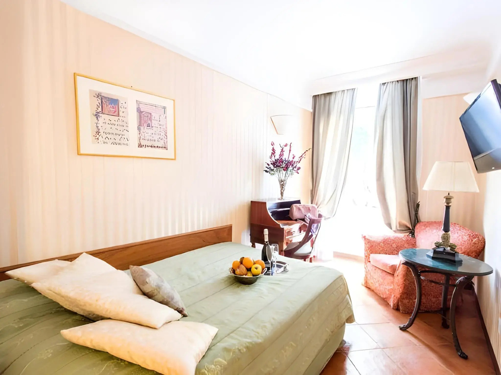 Hotel photo 18