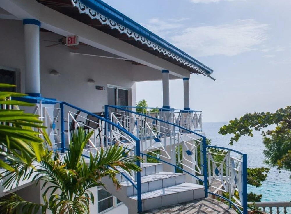 Wahoo Bay Beach Club & Resort