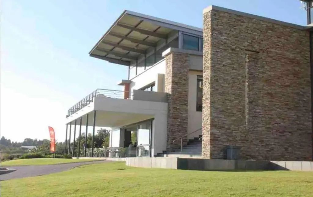 Furnished Golf Estate Apartments
