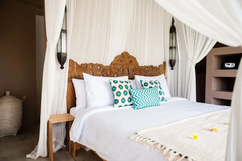 Luxury 12 Bedroom Villa With Private Pool, Bali Villa 2027