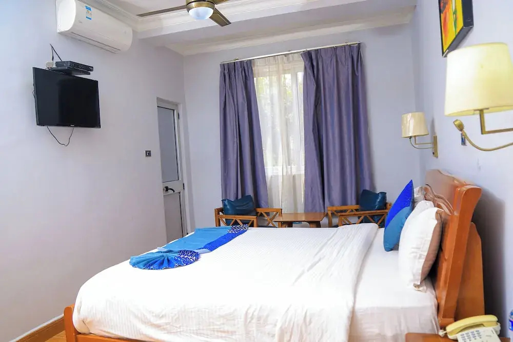 Hotel photo 12