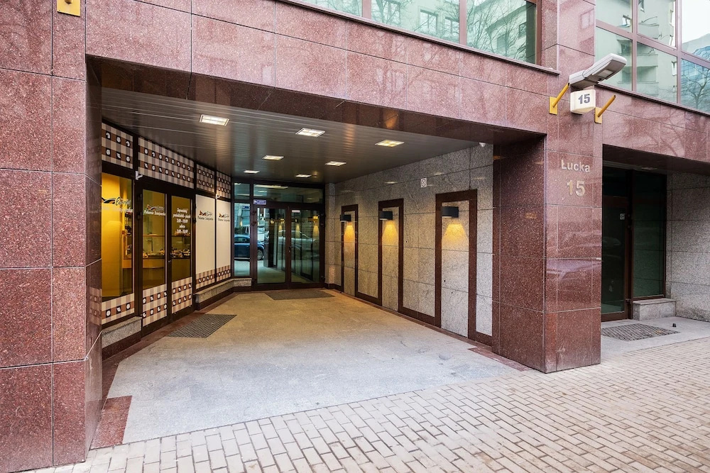 P&O Apartments Plac Europejski 3