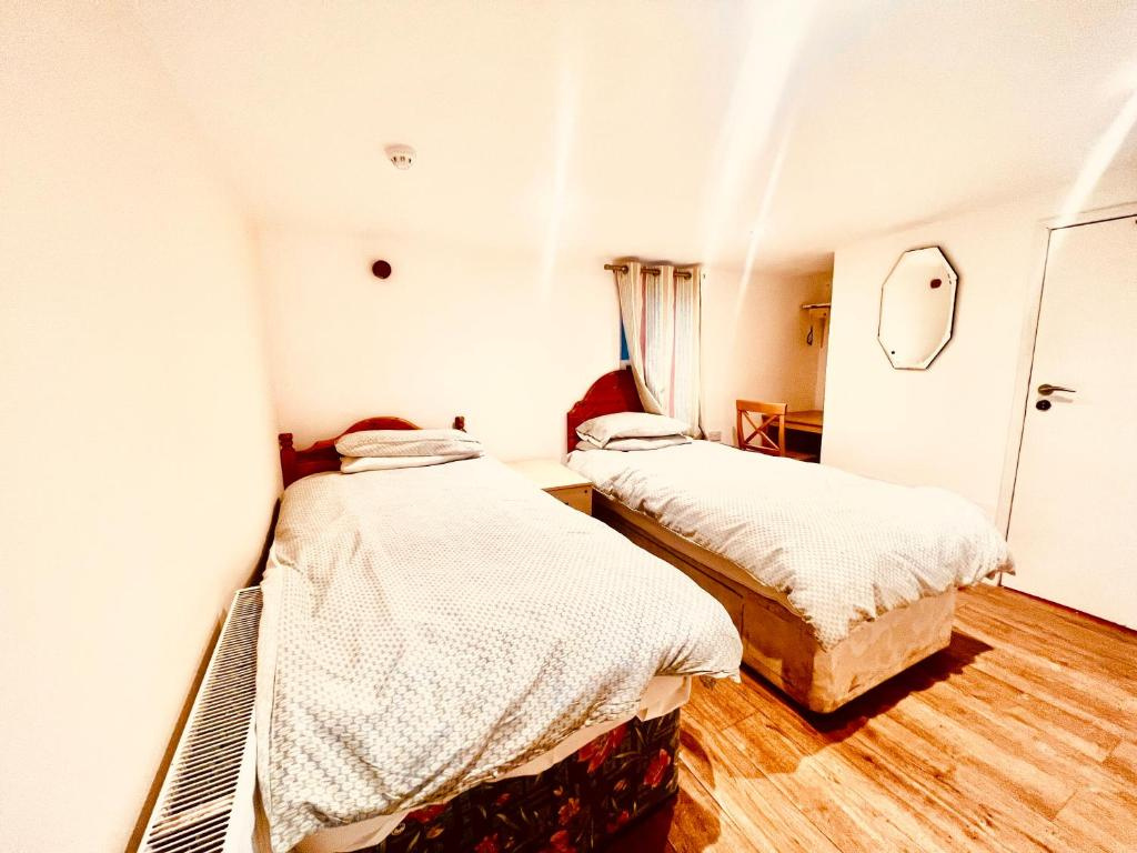 Standard Double room (twin beds)