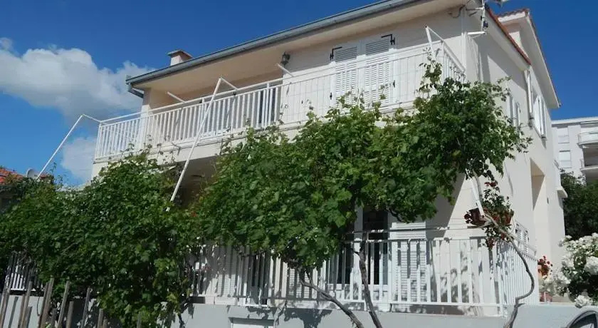 Apartment Arleta