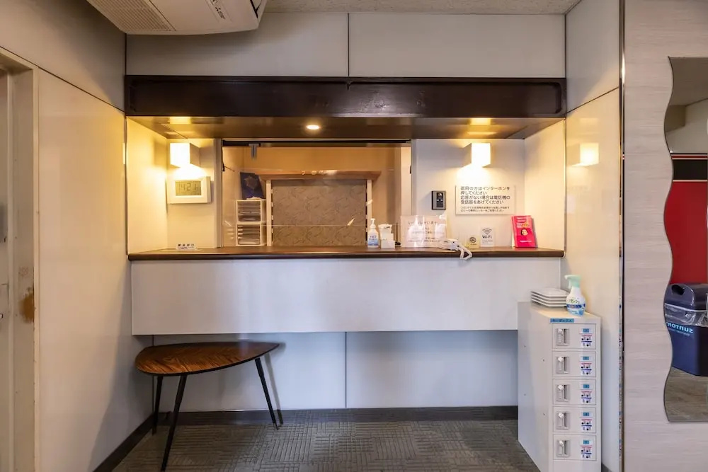 Lobby & Reception